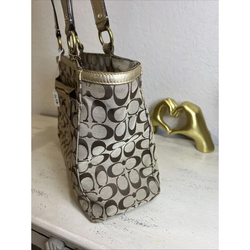 Coach (2010) Penelope Signature Jacquard Women’s Shoulder Bag Gold/Tan F14694 - Picture 4 of 16